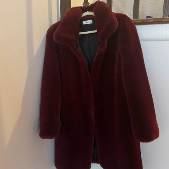 Mango Faux Fur Red Coat - Picture 1 of 2